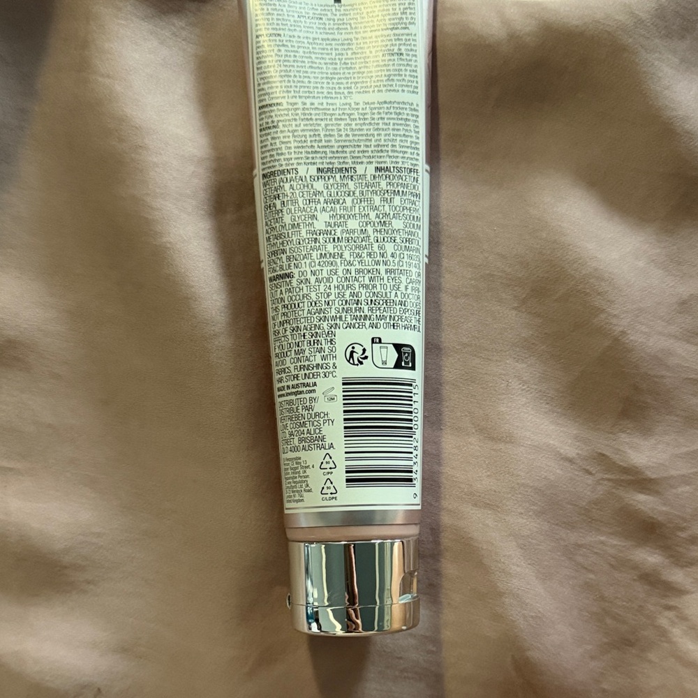 Loving Tan Deluxe Gradual Tan - Dark Olive - Picture 2 of 3